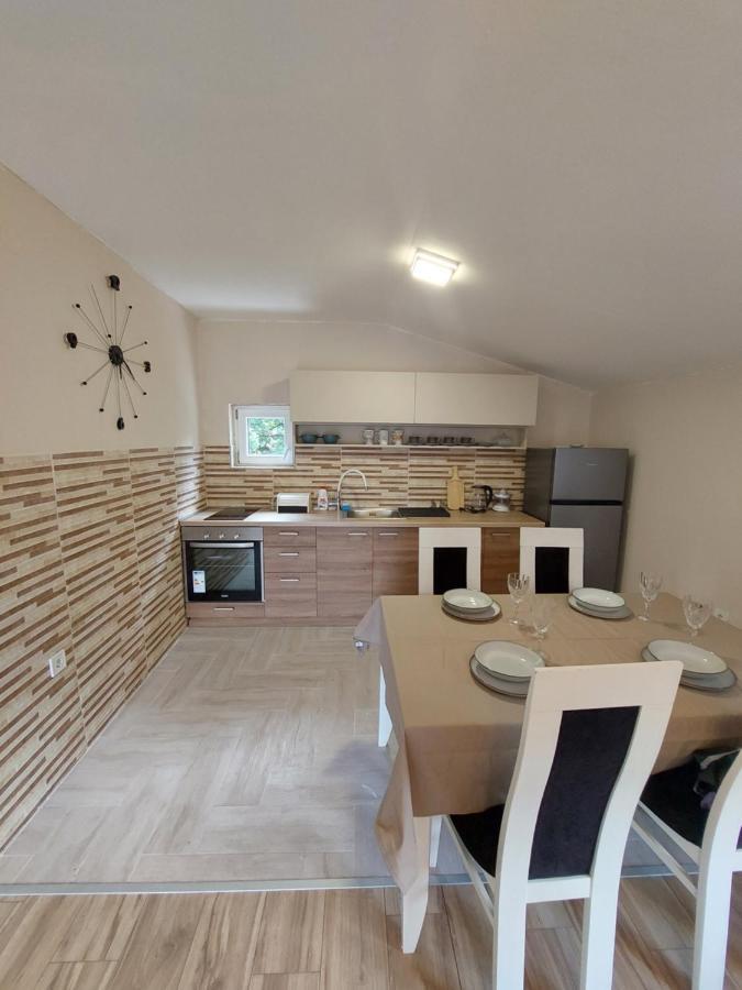 Superb Apartments Вирпазар Экстерьер фото