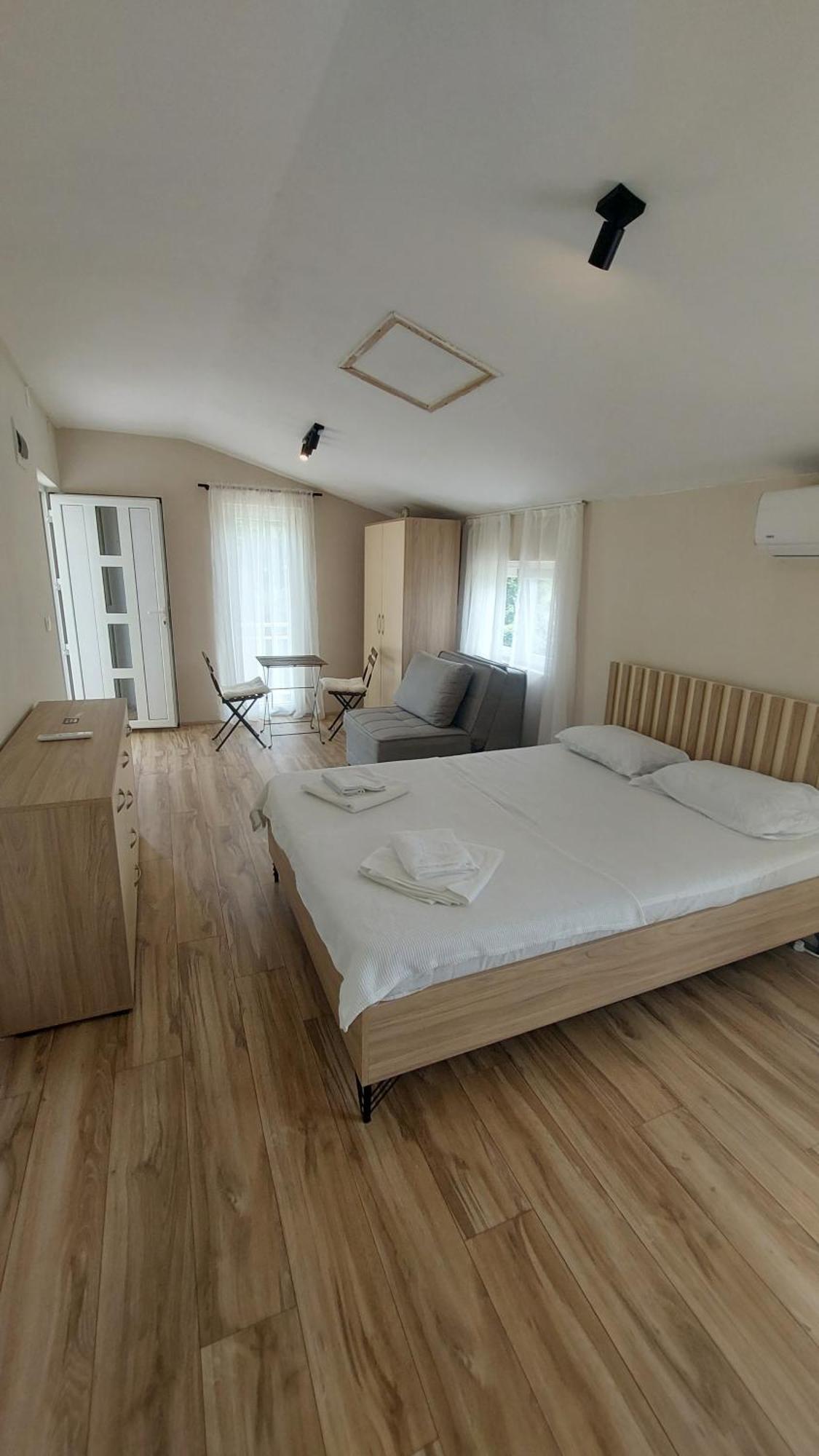 Superb Apartments Вирпазар Экстерьер фото